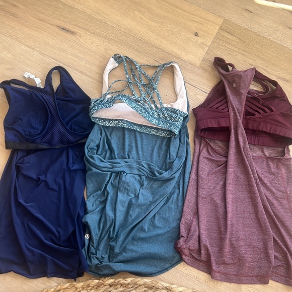 3 open back built in bra Lululemon tanks - Picture 2 of 2